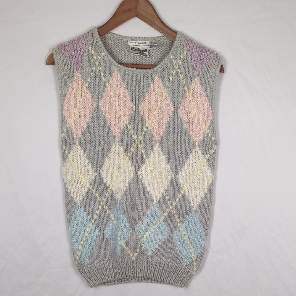VINTAGE Women's Hand Loomed Gray Pink Argyle Sleeveless Sweater Vest